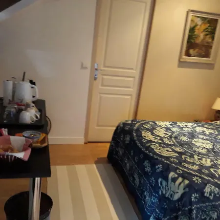 Konukevi Paisibles Sur La Cote Fleurie.