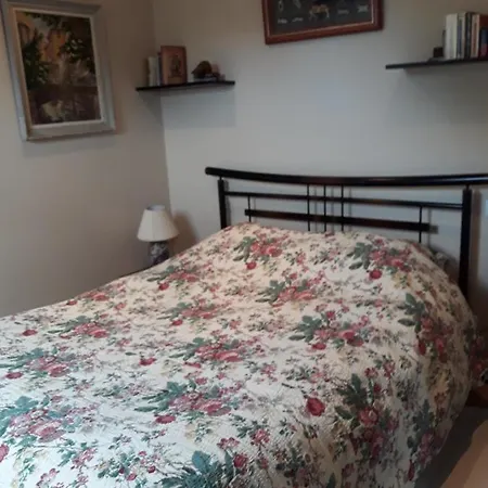 Konukevi Paisibles Sur La Cote Fleurie.