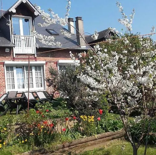 بيت ضيافة Paisibles Sur La Cote Fleurie.