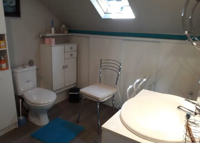 Paisibles Sur La Cote Fleurie.