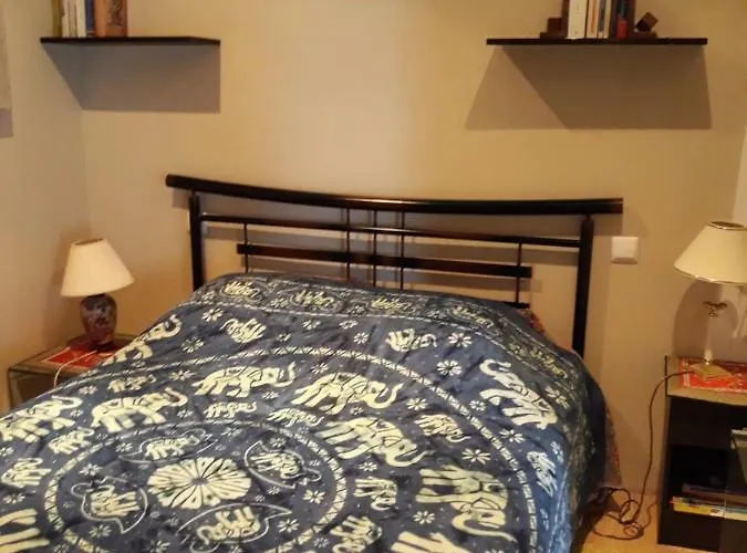 Paisibles Sur La Cote Fleurie.