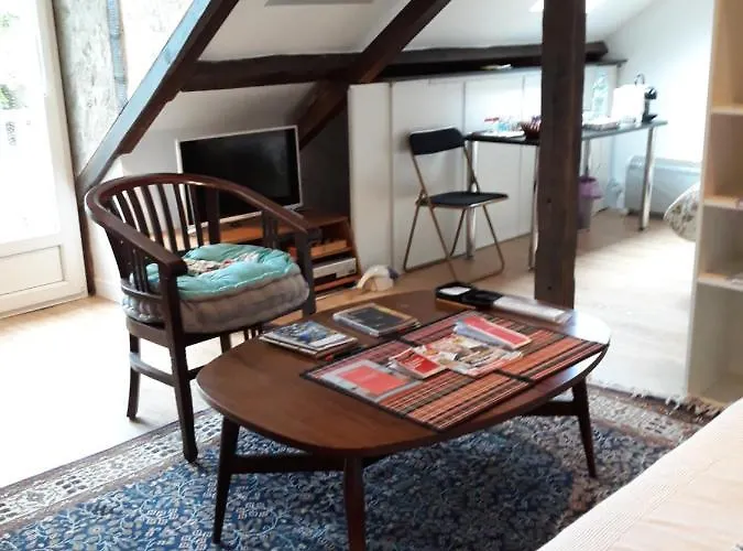 Paisibles Sur La Cote Fleurie. بيت ضيافة